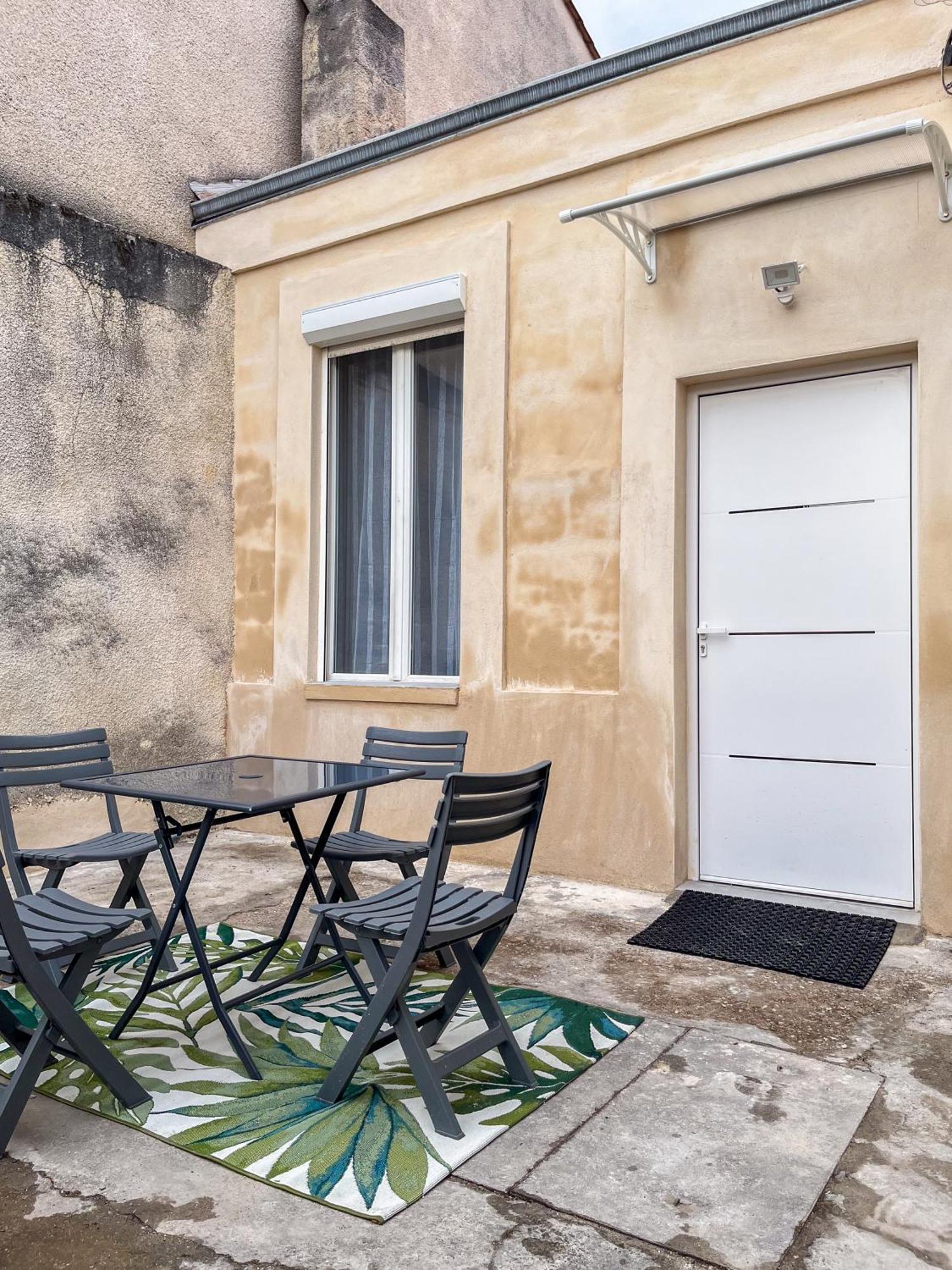 Echoppe Typique Avec Terrasse Βίλα Talence Εξωτερικό φωτογραφία